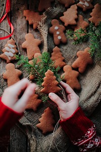 Christmas gingerbread cookies. Free public domain CC0 photo.