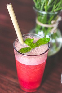 Refreshing drink, summer beverage. Free public domain CC0 image