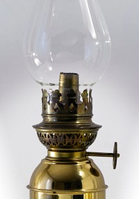 Kerosene lamp. Free public domain CC0 photo