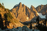 Mountains near Tank Lakes, Alpine Lakes Wilderness on the Mt. Baker-Snoqualmie National Forest. Photo by Matthew Tharp. Original public domain image from Flickr