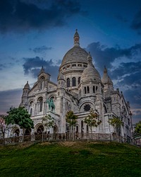 Basilica of the Sacred Heart, Montmartre, Paris, France. Free public domain CC0 image.