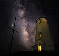 The Light Station is named for the distinctive white rocks that loom just offshore.