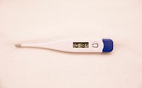 Temperature check, healthcare photo. Free public domain CC0 image.