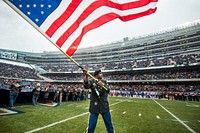 Military service members honored during Chicago bears game