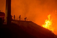Thomas Fire, Ventura, CA, Los Padres NF, 2017. Original public domain image from <a href="https://www.flickr.com/photos/usforestservice/25268222568/" target="_blank" rel="noopener noreferrer nofollow">Flickr</a>