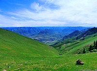 View from Cemetery Ridge, Wallowa-Whitman National Forest. Original public domain image from Flickr