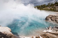 Excelsior Geyser by Jim Peaco. Original public domain image from Flickr