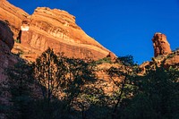 Fay Canyon is a favorite hike into Red Rock-Secret Mountain Wilderness for many who prefer a shorter hike with minimal elevation gain or who enjoy the grandeur of red sandstone walls towering overhead.