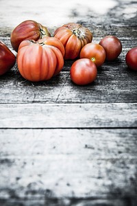 Tomato plant & vegetable. Free public domain CC0 photo