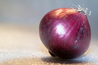 Red onion. Free public domain CC0 image