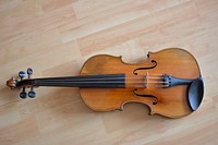 Violin, classical music instrument background. Free public domain CC0 photo.