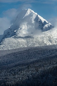 Snowcap mountains during day time. Free public domain CC0 image. 