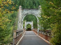 Alexandra bridge, Fraser river, Canada. Free public domain CC0 photo.