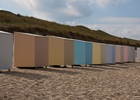 Beach hut. Free public domain CC0 image.