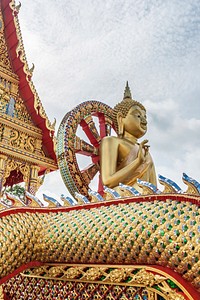 Golden Buddha statue background. Free public domain CC0 image.