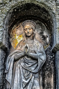 Sculpture in church background. Free public domain CC0 photo.