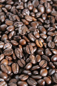 Roasted coffee beans background. Free public domain CC0 image