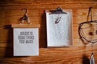 Motivational quote on wooden clipboard. Free public domain CC0 photo.