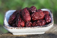 Dates in bowl. Free public domain CC0 photo.