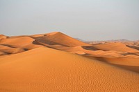 Empty desert landscape scenery. Free public domain CC0 image.