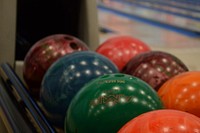 Bowling. Free public domain CC0 photo.