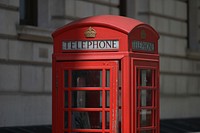 Iconic London red phonebooth. Free public domain CC0 photo.