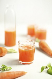 Free carrot juice image, public domain beverage CC0 photo.