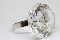 Simple and elegant ring. Free public domain CC0 photo.