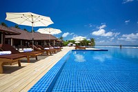 Luxury resort and pool, real estate. Free public domain CC0 photo.