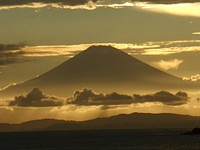 Mount Fuji, background photo. Free public domain CC0 image.