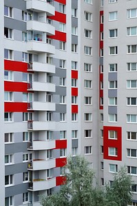 Apartment building, urban architecture. Free public domain CC0 image