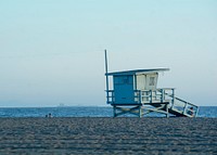 Beach hut in Santa Monica, USA. Free public domain CC0 image.