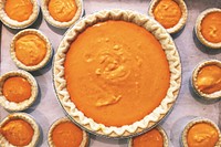 Free pumpkin tart image, public domain CC0 photo.