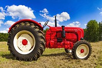 Free tractor image, public domain vehicle CC0 photo.