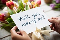 Bouquet of flowers with a &quot;Will you marry me?&quot; card