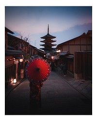 Japanese art print poster, wall decor, woman in a kimono, Yasaka Pagoda in Kyoto, Japan