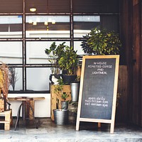 Open hours of a coffee shop