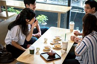 Japanese friends in a cafe