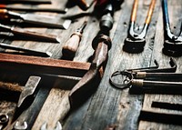 Used and rustic carpentry tools