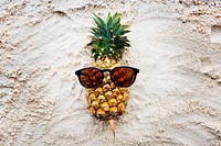 A pineapple with sunglasses