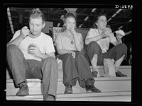 Production. Willow Run bomber plant. That thirty-minute lunch period has earnest and enthusiastic devotees at the Willow Run bomber plant. To save time, workers bring lunches from home and eat close to the job. Ford plant, Willow Run. Sourced from the Library of Congress.