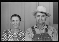 [Untitled photo, possibly related to: Migratory worker and his wife at the Agua Fria Migratory Labor Camp, Arizona] by Russell Lee