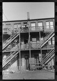 [Untitled photo, possibly related to: Apartment house on South Side of Chicago, Illinois] by Russell Lee