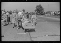 Start of a soapbox auto race on July 4th celebration at Salisbury, Maryland. Sourced from the Library of Congress.