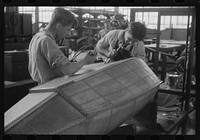 Pontoon construction at the Vought-Sikorsky Aircraft Corporation, Stratford, Connecticut. Sourced from the Library of Congress.