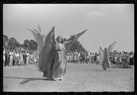 [Untitled photo, possibly related to: At the May Day pageant in Siloam, Greene County, Georgia]. Sourced from the Library of Congress.