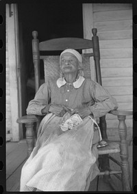 [Untitled photo, possibly related to: Ex-slave mulatto woman in northern Greene County, Georgia]. Sourced from the Library of Congress.