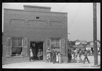 [Untitled photo, possibly related to: Saturday afternoon in Siloam, Greene County, Georgia]. Sourced from the Library of Congress.