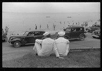 [Untitled photo, possibly related to: Soldiers watching the bathing crowds at Yorktown, Virginia]. Sourced from the Library of Congress.