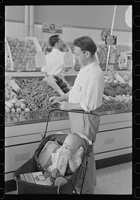 Shopping in coop store, Greenbelt, Maryland. Sourced from the Library of Congress.